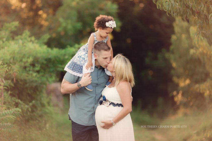 Maternity/Family photographer Knoxville, TN 