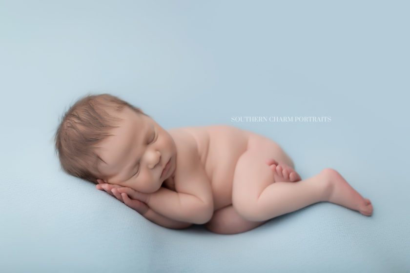 newborn photographer and studio in east tennessee