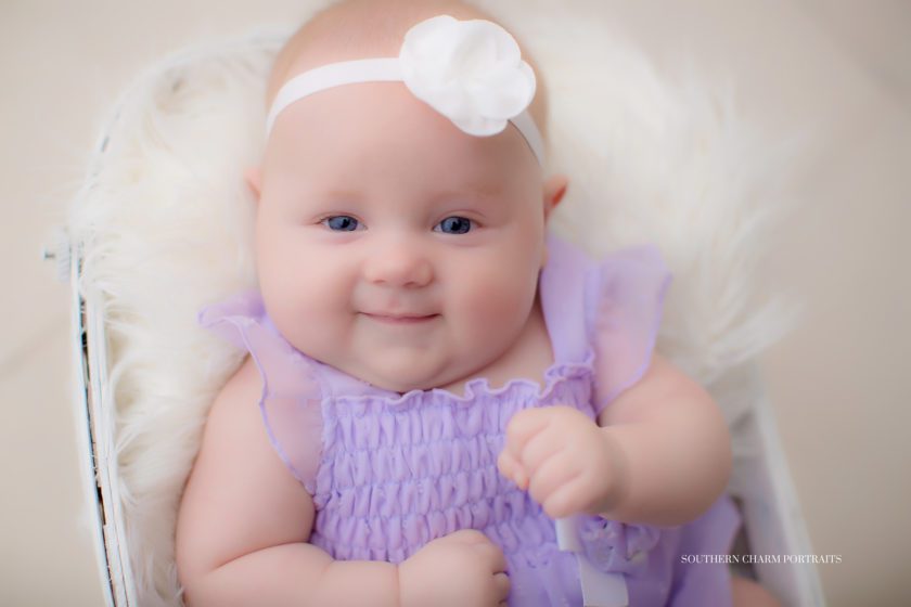 baby milestone photographer knoxville, TN 